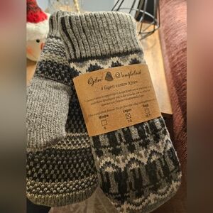 "Ojbro vantfabrik" Wool mittens, see amazon link for details! Brand new